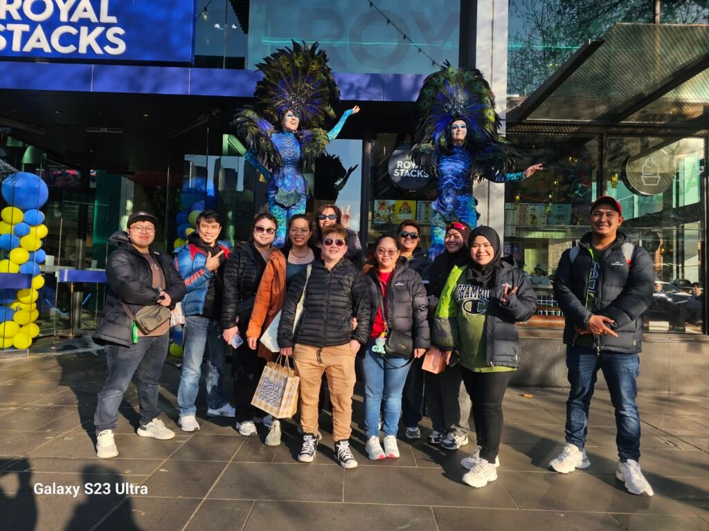 Make Friends While Travel